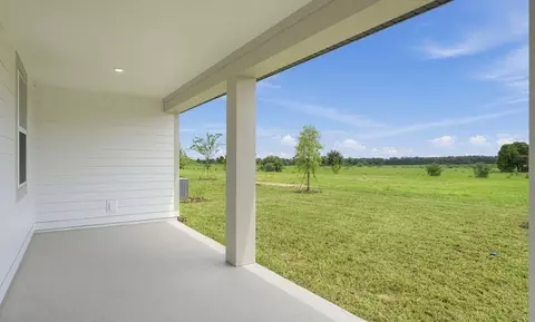 Exterior - 30130 Emerald Forest Dr, Mount Dora, FL 32757 photo 3 of 5