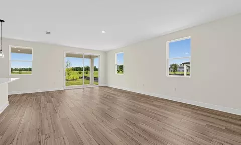 Living - 30130 Emerald Forest Dr, Mount Dora, FL 32757 photo 2 of 6