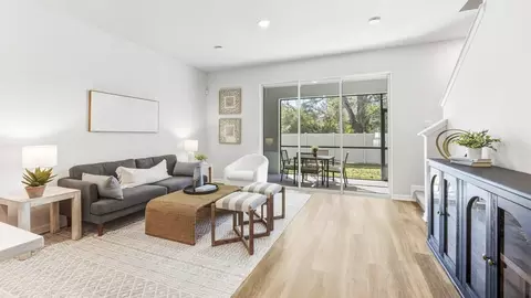 1627 E Bay St, Sarasota, FL 34238
