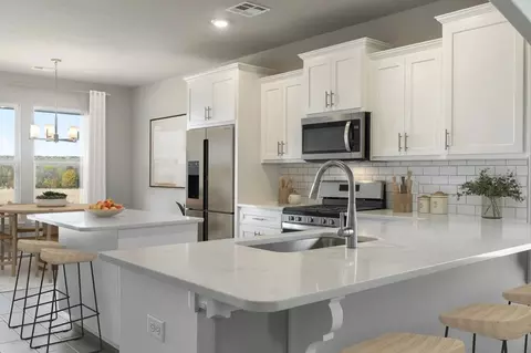 Kitchen - 16185 S 89th E Ave, Bixby, OK 74008 photo 3 of 7