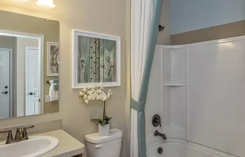 Bath - 19065 101st Pl, Rogers, MN 55374 photo 2 of 2