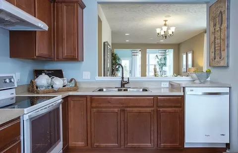 Kitchen - 19065 101st Pl, Rogers, MN 55374 photo 1 of 2