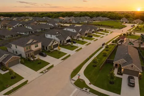 View/Area - 5934 Texas Sun Dr, Fulshear, TX 77441 photo 10 of 12