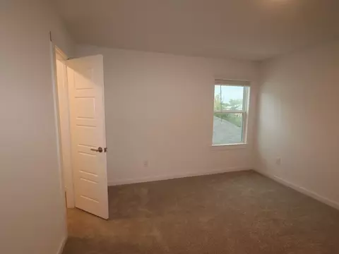 Bedroom - 5934 Texas Sun Dr, Fulshear, TX 77441 photo 7 of 8