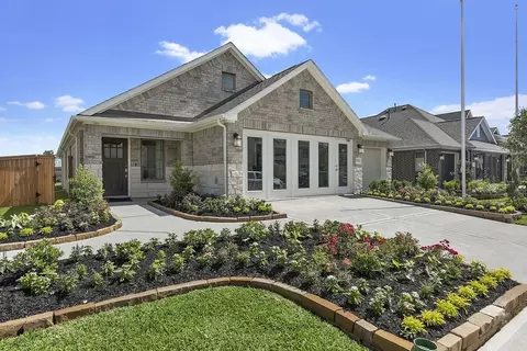 Exterior - 5934 Texas Sun Dr, Fulshear, TX 77441 photo 3 of 4