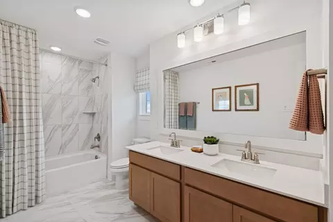 Bath - 5934 Texas Sun Dr, Fulshear, TX 77441 photo 2 of 3