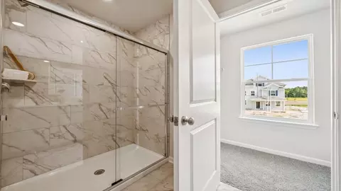 Entry Way - 5215 Corolla Dr, Suffolk, VA 23435 photo 8 of 10