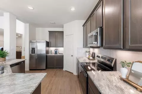 Kitchen - 8020 Candy Ln, Waco, TX 76708 photo 3 of 4