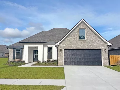331 E Tweet St, Freeport, FL 32439