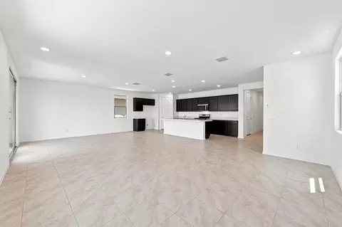 Living - 8052 W Berkeley Rd, Phoenix, AZ 85035 photo 2 of 3