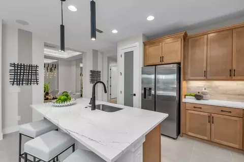 Kitchen - 4085 Golden Creek Ter, Parrish, FL 34219 photo 16 of 19