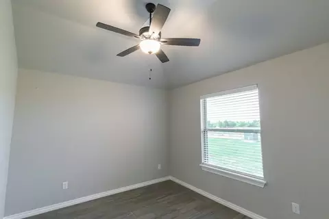 Bedroom - 8701 Stark St, Arcadia, OK 73007 photo 10 of 14