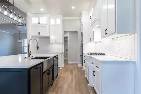Kitchen - 8701 Stark St, Arcadia, OK 73007 photo 12 of 21