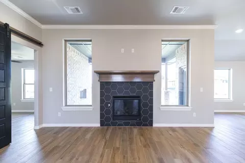 Living - 8701 Stark St, Arcadia, OK 73007 photo 4 of 14