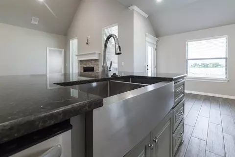 Kitchen - 8701 Stark St, Arcadia, OK 73007 photo 16 of 21