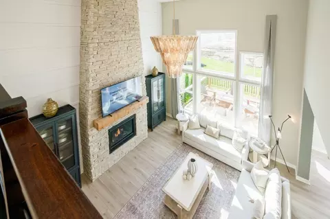 Living - 175 Westwoods Rd, Wright City, MO 63390 photo 8 of 20