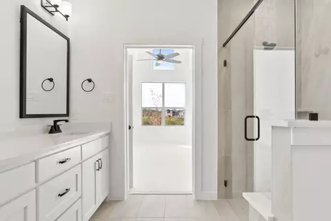 Bath - 12612 Audubon Trl, Rowlett, TX 75089 photo 3 of 12