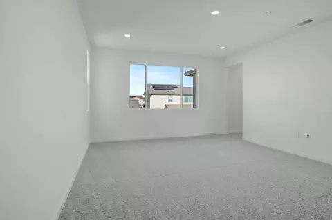 Bedroom - 15879 Cleary Ct, Lathrop, CA 95330 photo 11 of 36