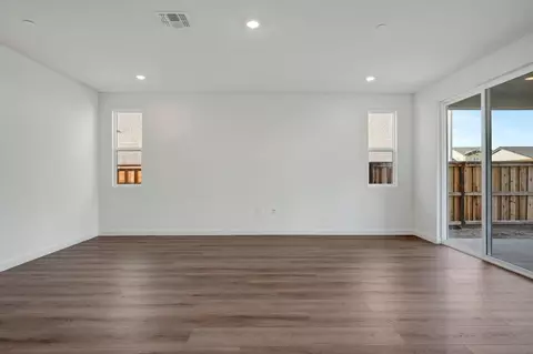 Living - 15879 Cleary Ct, Lathrop, CA 95330 photo 2 of 10