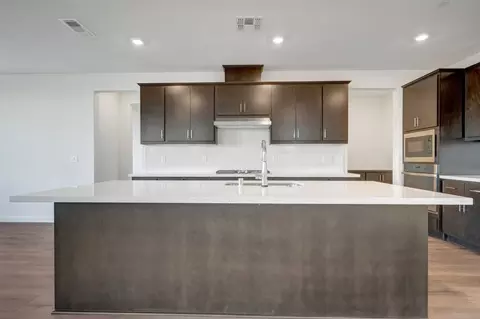 Kitchen - 15879 Cleary Ct, Lathrop, CA 95330 photo 4 of 18