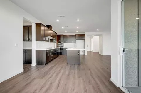 Entry Way - 15879 Cleary Ct, Lathrop, CA 95330 photo 5 of 14