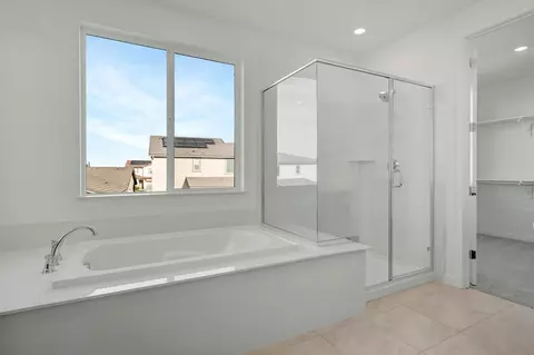 Bath - 15879 Cleary Ct, Lathrop, CA 95330 photo 3 of 18