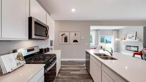Kitchen - 1083 Shoreview Dr, Jordan, MN 55352 photo 4 of 6