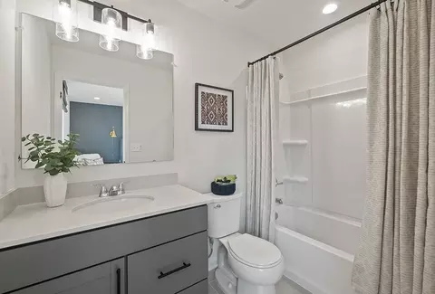 Bath - 16594 Beau Dr, Macomb, MI 48042 photo 5 of 6