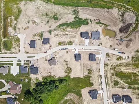 View/Area - 16594 Beau Dr, Macomb, MI 48042 photo 10 of 13