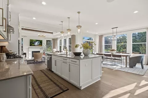 Kitchen - 16594 Beau Dr, Macomb, MI 48042 photo 4 of 5