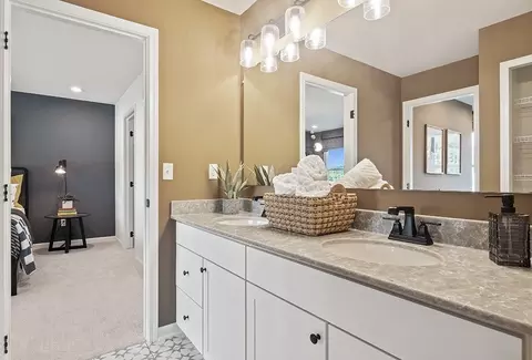 Bath - 16594 Beau Dr, Macomb, MI 48042 photo 3 of 6
