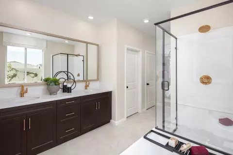 Bath - 31159 Ferguson Ct, Winchester, CA 92596 photo 1 of 2