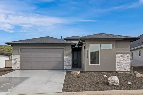 6536 E Lucy Dr, Hidden Springs, ID 83714