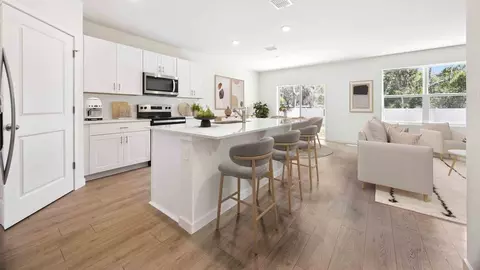 Kitchen - 1030 Gull Dr, Apopka, FL 32703 photo 4 of 5