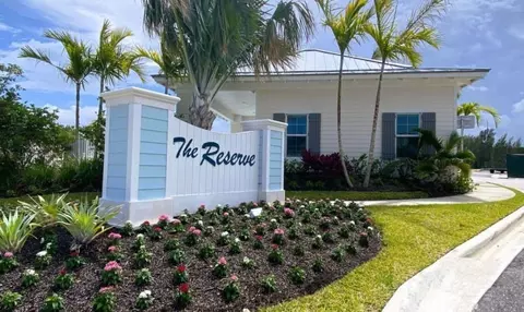 View/Area - 100 Royal Palm Cir, Tequesta, FL 33469 photo 7 of 13
