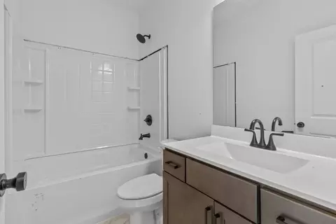 Bath - Smith Dr, Columbia, MO 65201 photo 3 of 3