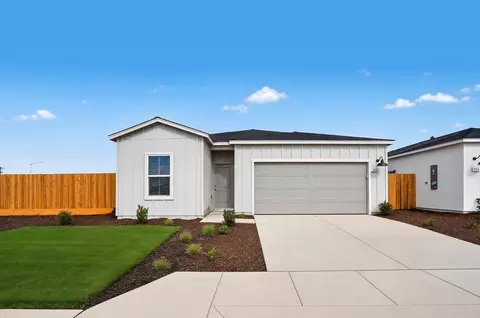 203 Merrill Ave, Dinuba, CA 93618