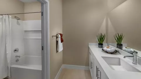 Bath - 7727 Levant Pl, Tracy, CA 95377 photo 5 of 7