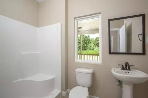 Bath - 234 Hall Rd, Hampton, VA 23664 photo 1 of 5