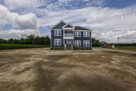 Exterior - 234 Hall Rd, Hampton, VA 23664 photo 14 of 19