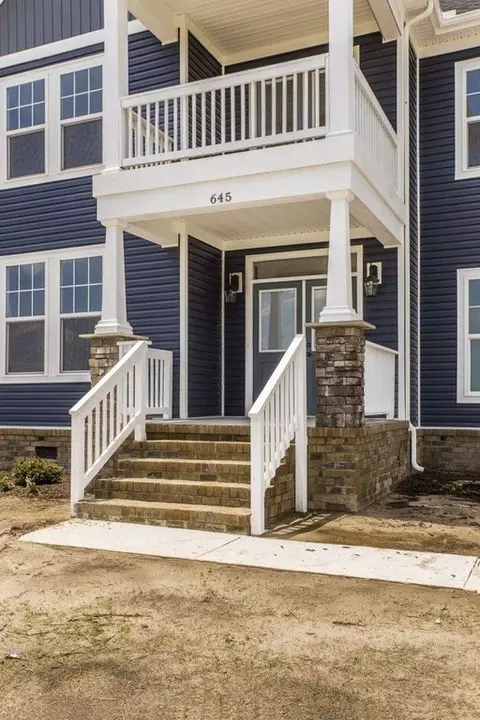 Exterior - 234 Hall Rd, Hampton, VA 23664 photo 2 of 19