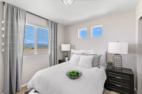 9337 Twin Sisters Dr, Colorado Springs, CO 80927