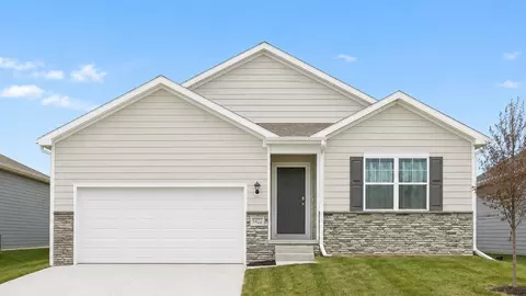 5508 Fenwick St, Bellevue, NE 68133