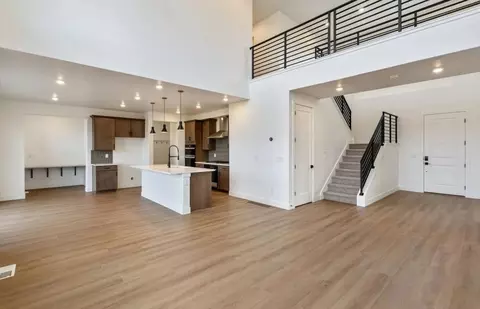 Living - 322 S 1050 E, Salem, UT 84653 photo 3 of 5