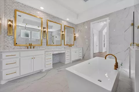 Bath - 4100 Meander Way, Prosper, TX 75078 photo 1 of 4
