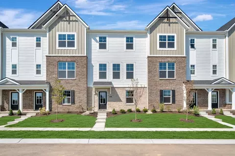 5700 Boynton Dr, Noblesville, IN 46062