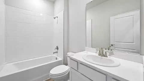 Bath - 17108 Legacy Preserve Dr, Parrish, FL 34219 photo 1 of 5