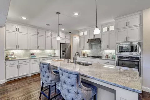 Kitchen - 910 Shooting Star Dr, Prosper, TX 75078 photo 1 of 8