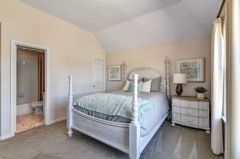 Bedroom - 910 Shooting Star Dr, Prosper, TX 75078 photo 5 of 14