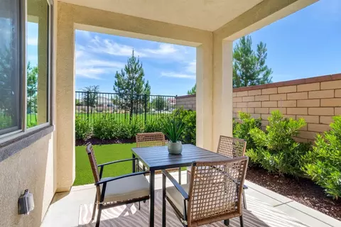 1565 Winding Sun Dr, Beaumont, CA 92223